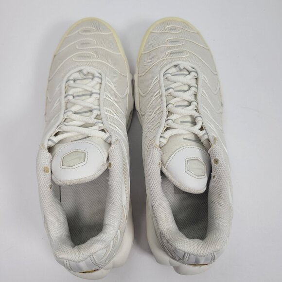 Nike Air Max Plus Men's Triple White Sneakers DM2362-100 US Size 7.5 - Picture 5 of 9